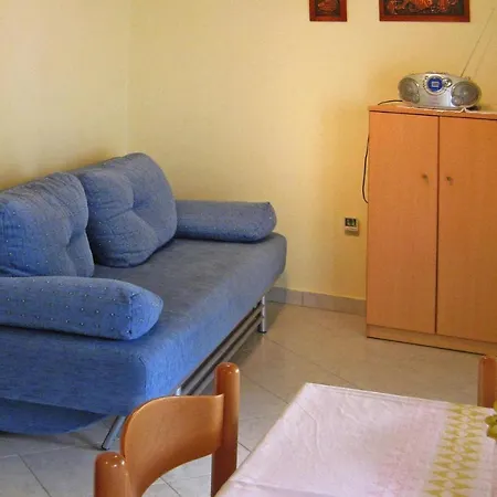 Daire On Island Near The